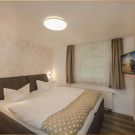 Waldsiedlung Waldhaus App 2.2 아파트